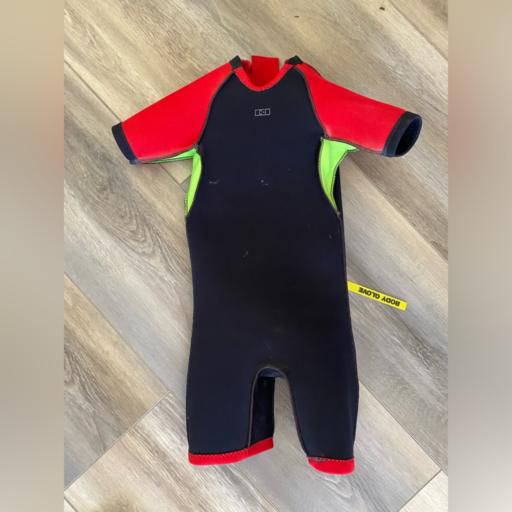 DISNEY x BODY GLOVE CHILDREN’S WETSUIT - Picture 9 of 10